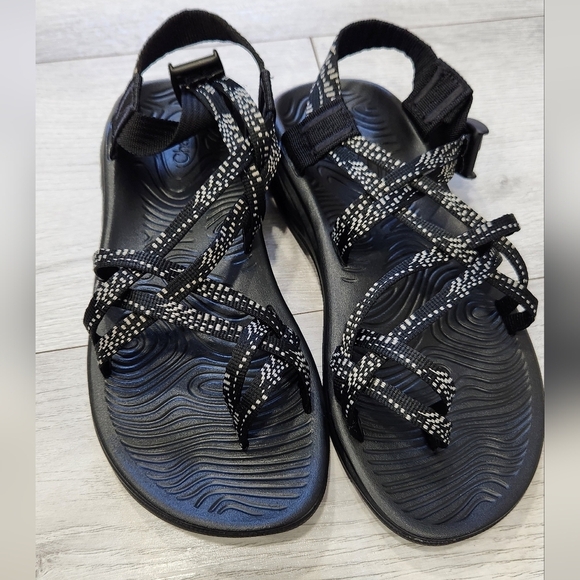 Chaco Shoes - Chaco Women's Z/Volv X2 Sandals - Dash Black, Women's size 7.
